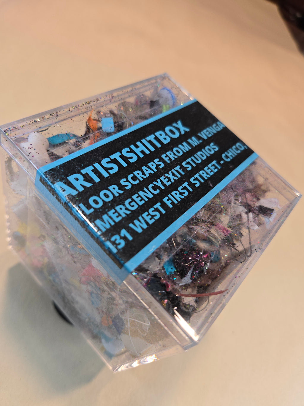 6 of 12 - Golden Glitter - ARTISTSHITBOX - 2026